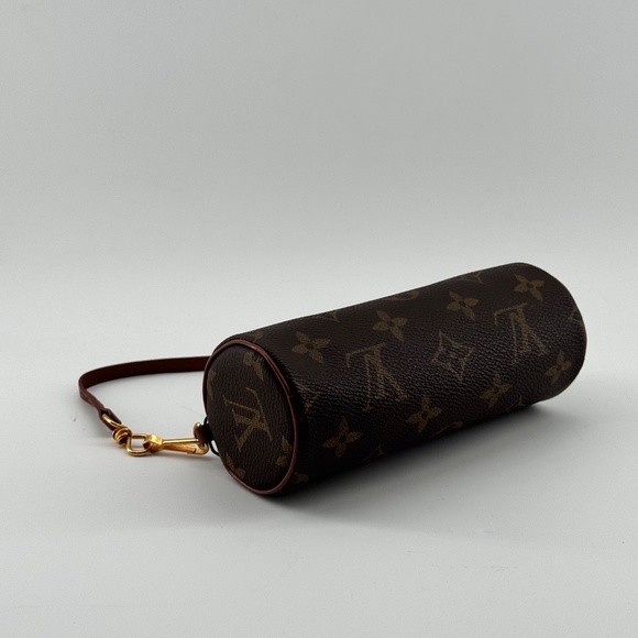 Louis Vuitton Papillon Pouch - Picture 4 of 8